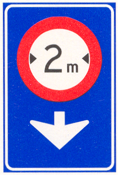 Verkeersbord: Verkeersbord geldt alleen voor de aangegeven rijstrook